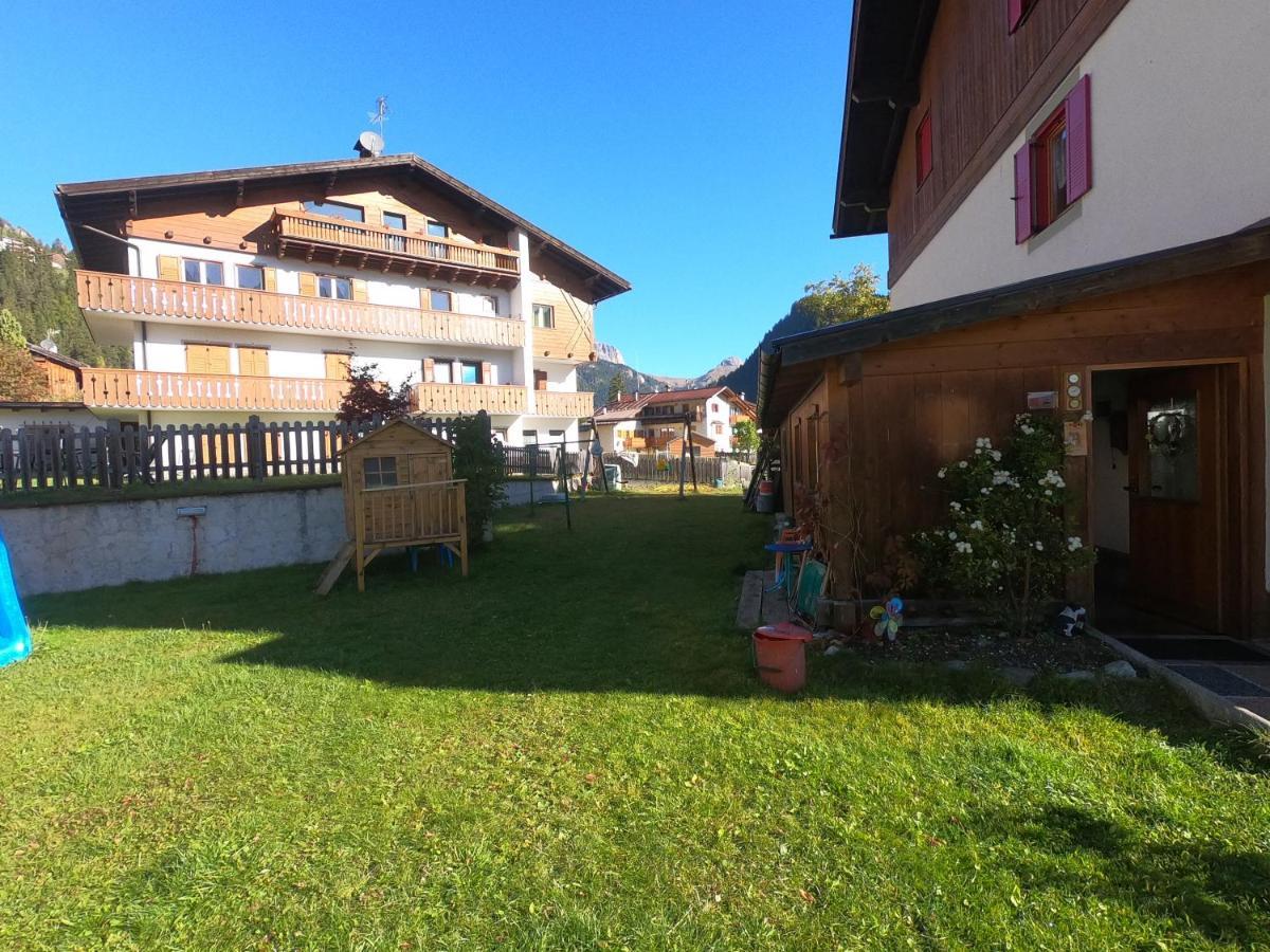 Ciasa De Epi Apartment Pera Bagian luar foto